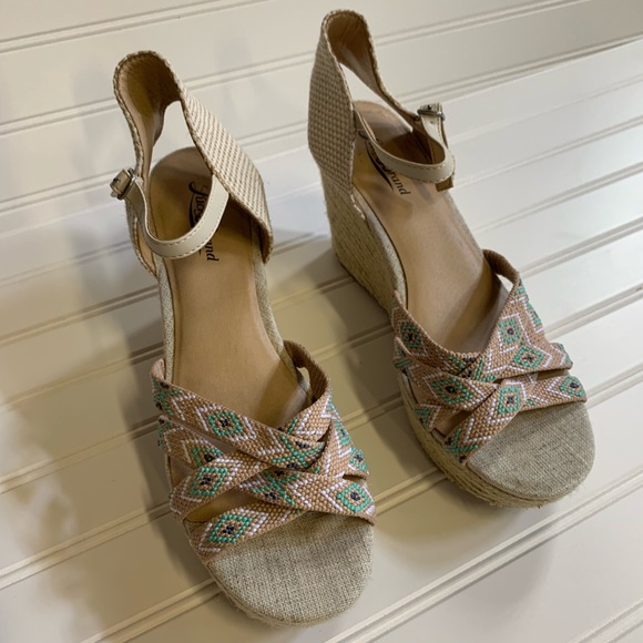Lucky Brand embroidered wedge espadrilles sandals - Picture 2 of 4